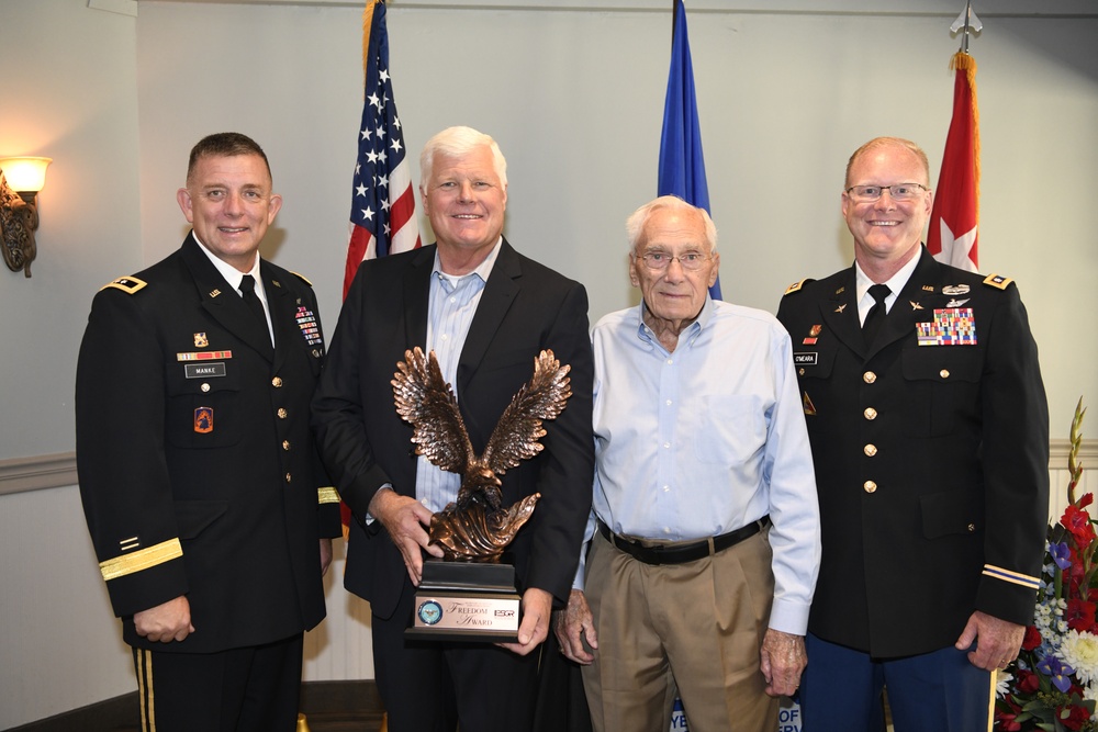 Guard Member’s Nomination Leads to National Award for Willmar Business
