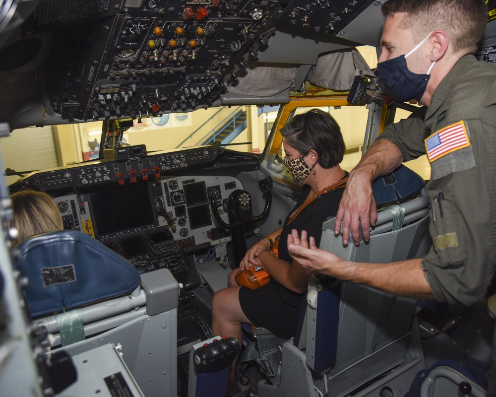 384th Air Refueling Squadron leads Leadership Spouse Immersion