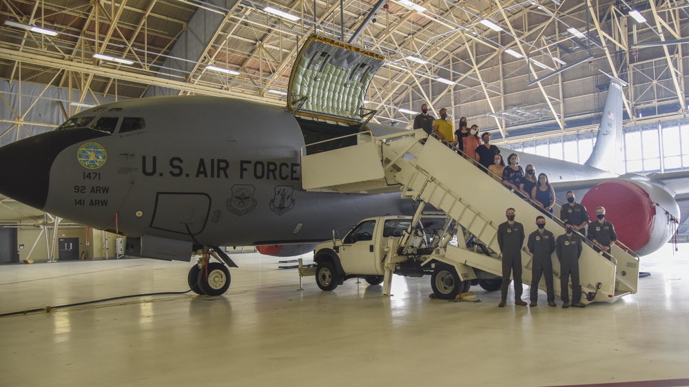 384th Air Refueling Squadron leads Leadership Spouse Immersion