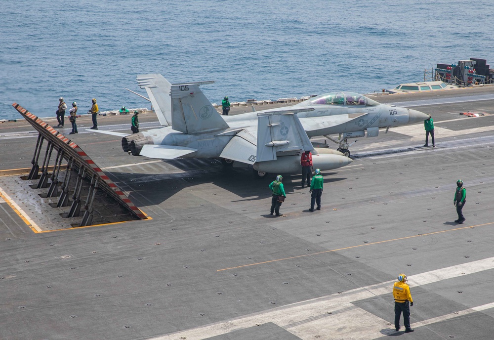 USS Ronald Reagan (CVN 76) Flight Operations