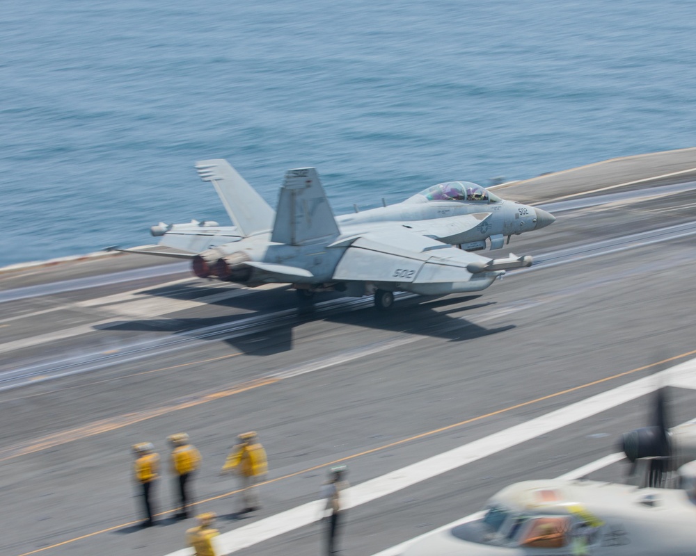 USS Ronald Reagan (CVN 76) Flight Operations