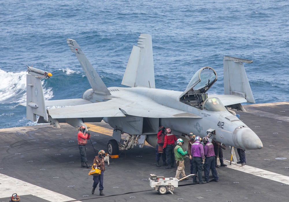 USS Ronald Reagan (CVN 76) Flight Operations