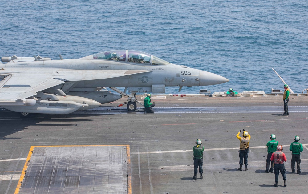 USS Ronald Reagan (CVN 76) Flight Operations