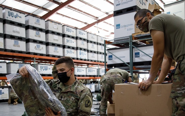 447th MP Co. Receive RFI Issue During Mobilization