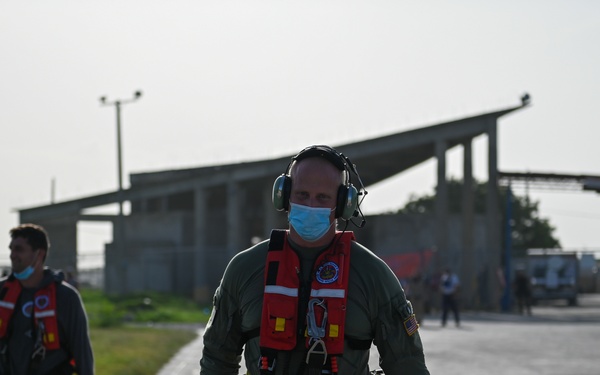 Coast Guard aircrew operations in Port Au Prince, Haiti