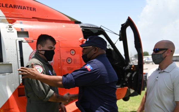 Coast Guard aircrew operations in Port Au Prince, Haiti