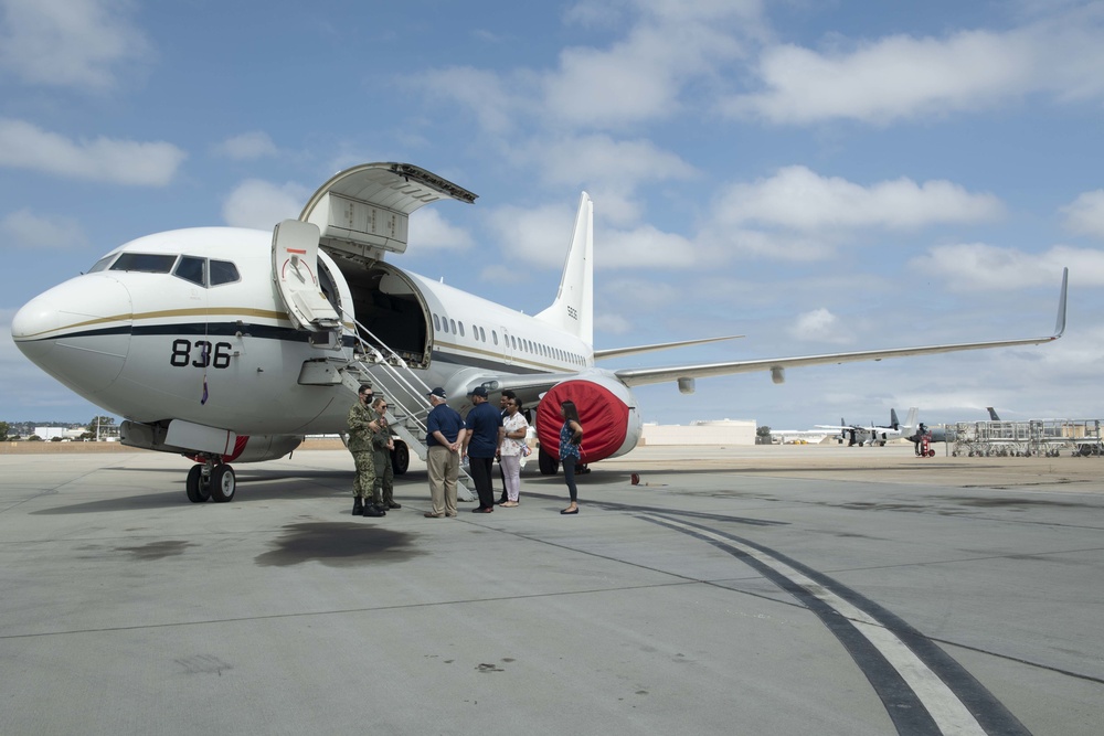 CNAFR Hosts Static Aircraft Display for Navy Employers Recognition Event 2021