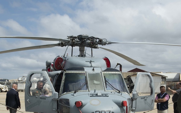 CNAFR Hosts Static Aircraft Display for Navy Employers Recognition Event 2021