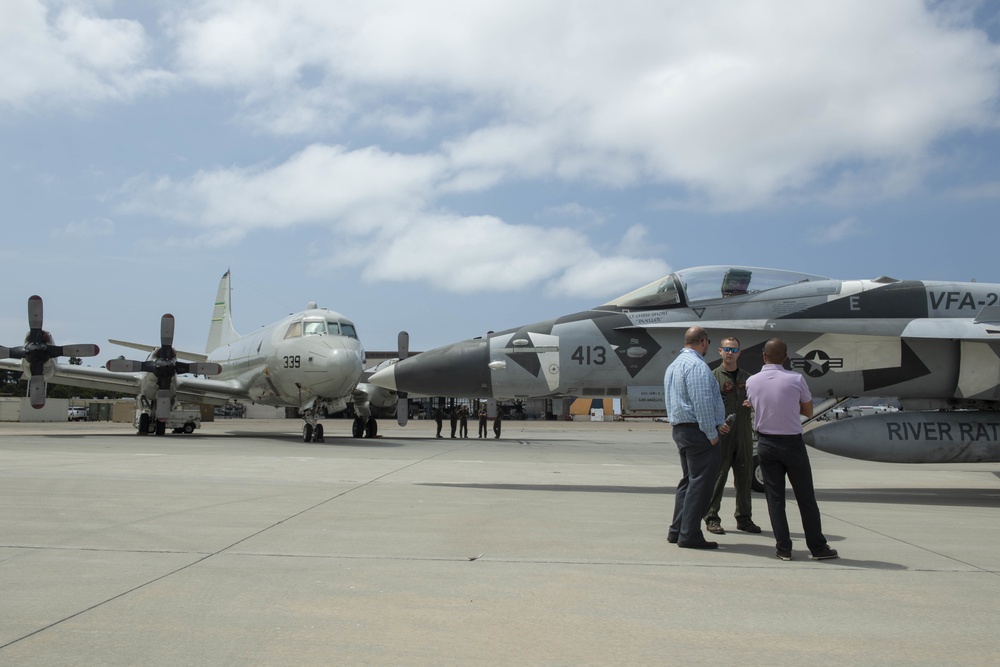 CNAFR Hosts Static Aircraft Display for Navy Employers Recognition Event 2021