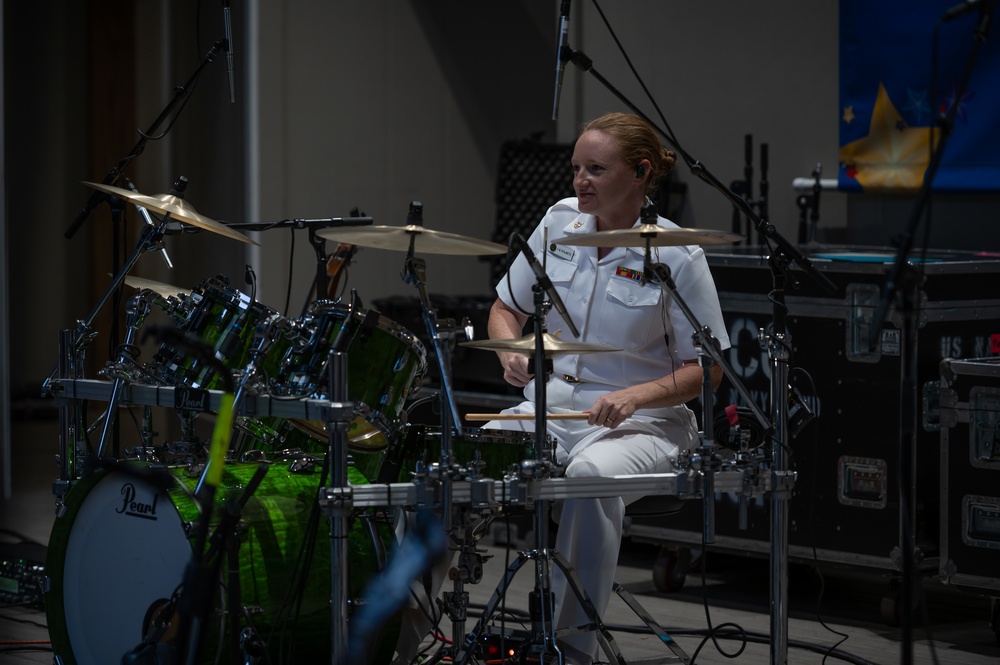 Navy Band's Country Current Plays On