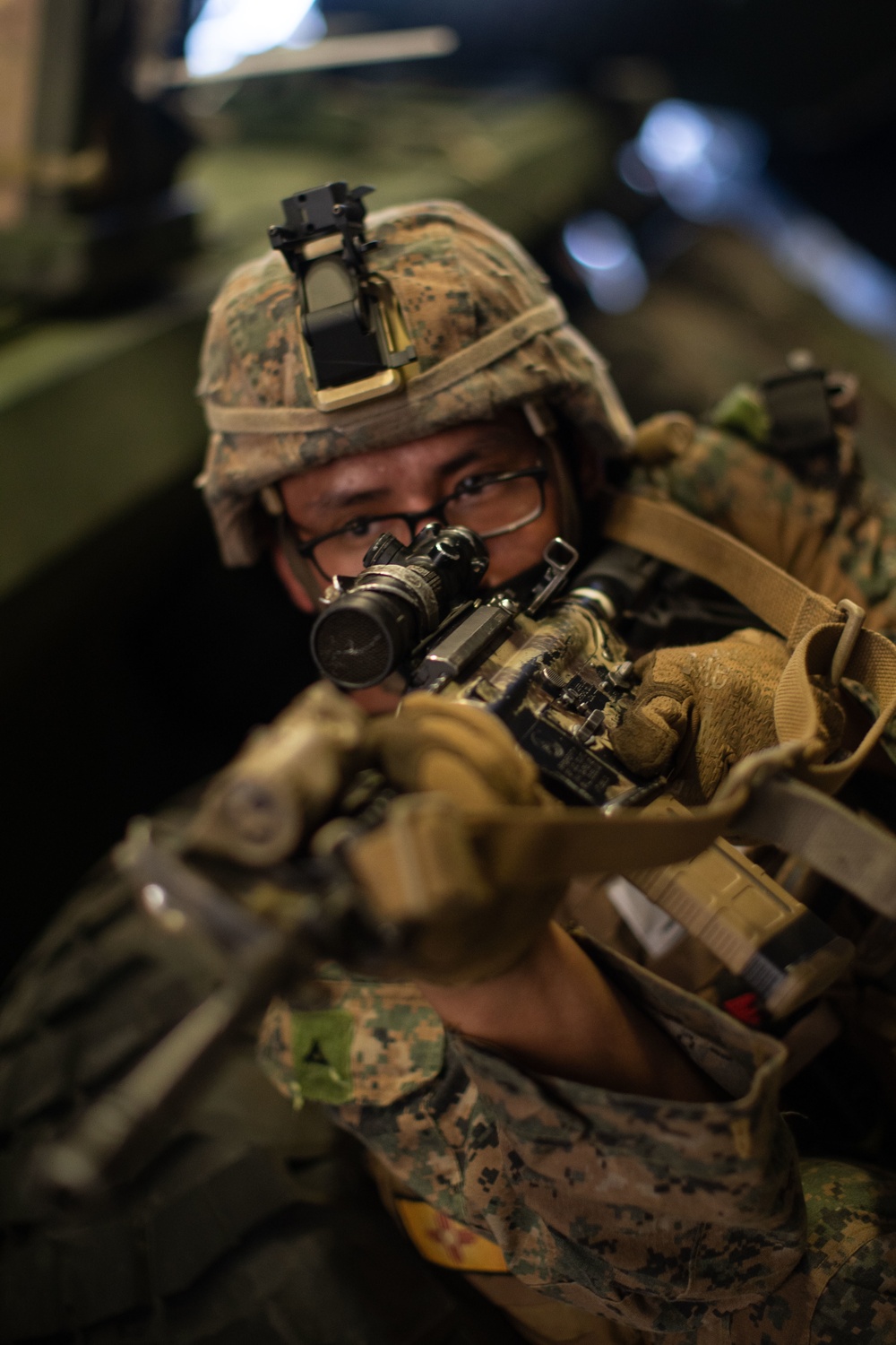 LAR Co., BLT 1/1 area clearing drills aboard USS Portland (LPD 27)