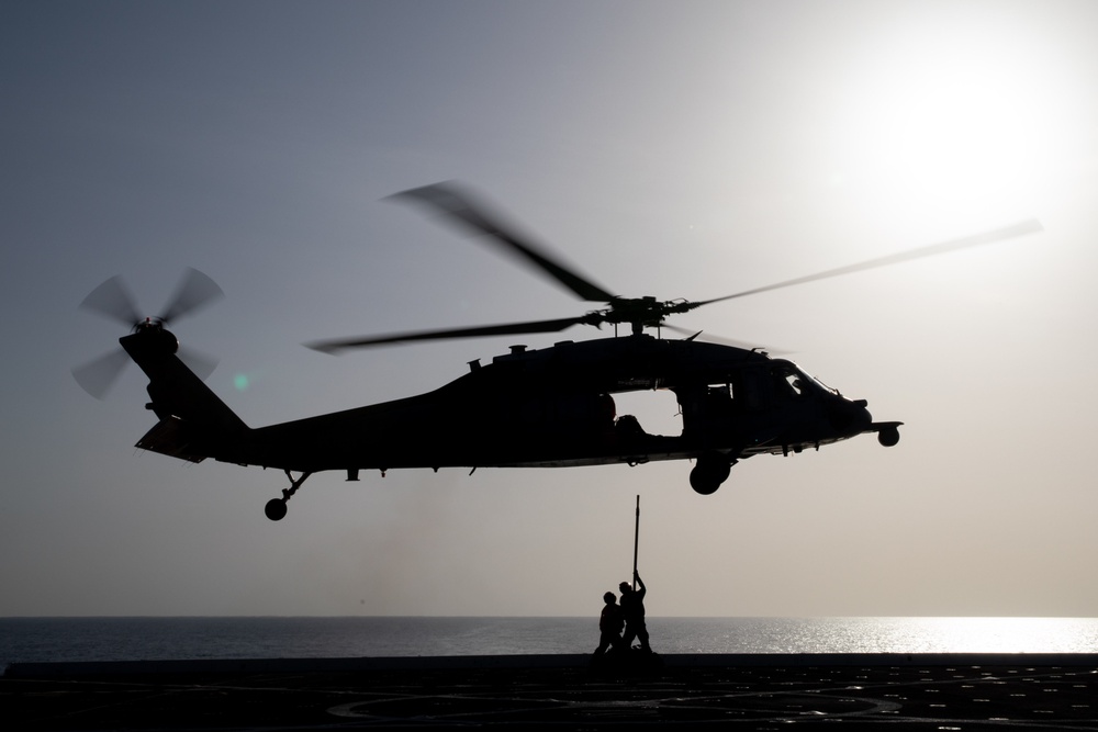 USS Arlington and HSC 26 Sailors Conduct Vertrep Training in Preparation for Haiti Humanitarian Mission