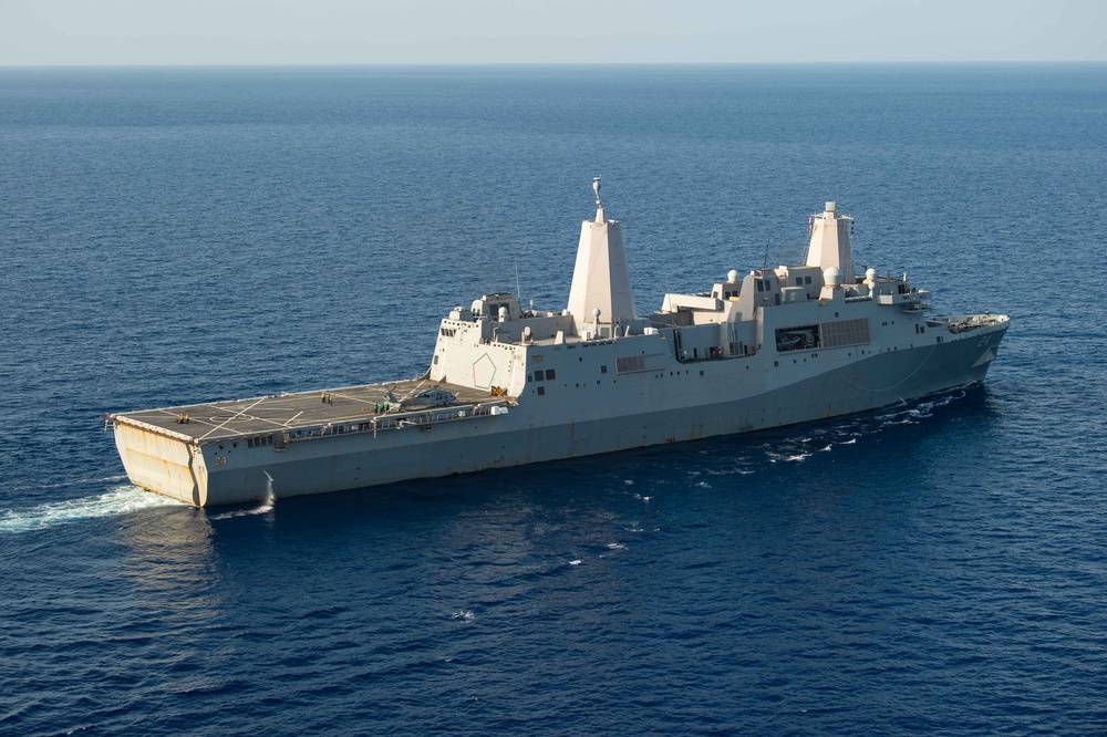 USS Arlington in route to Haiti