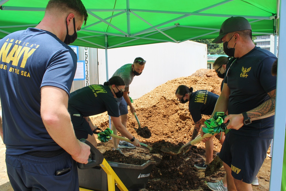 Guam Based Sailors and Visiting Marines Volunteer at Community Garden
