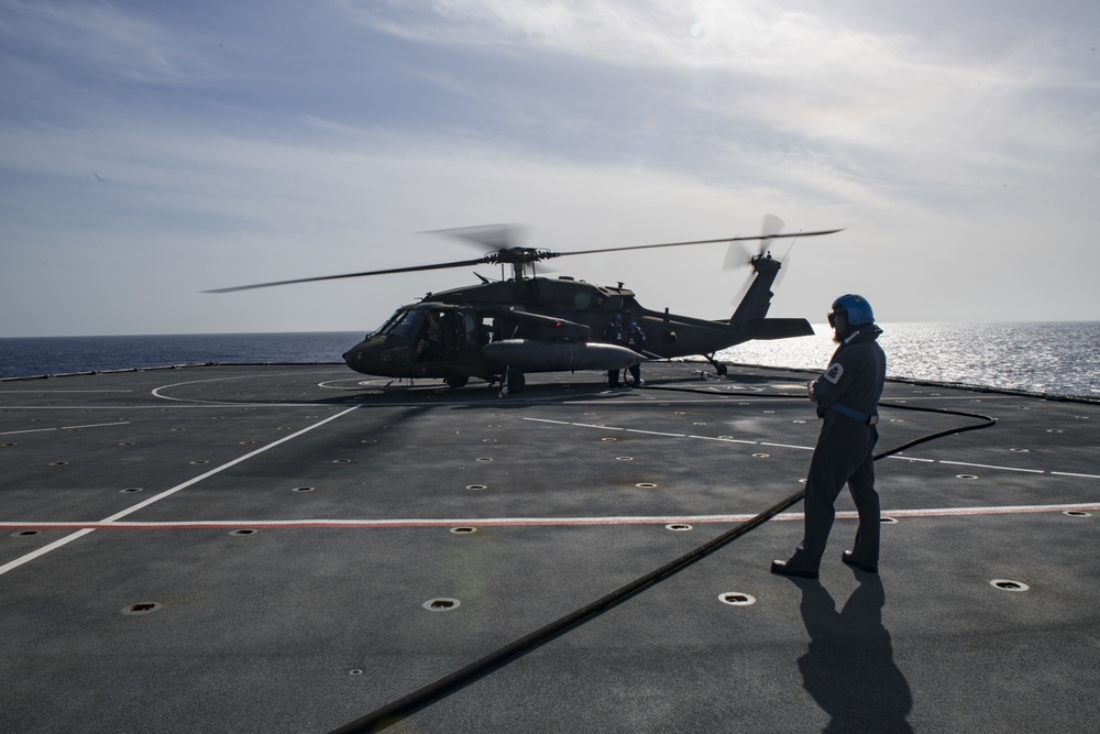 Strengthening Partnerships: JTF-Bravo 1-228th Aviation Regiment conducts deck-landing qualifications aboard Royal Navy’s RFA Wave Knight