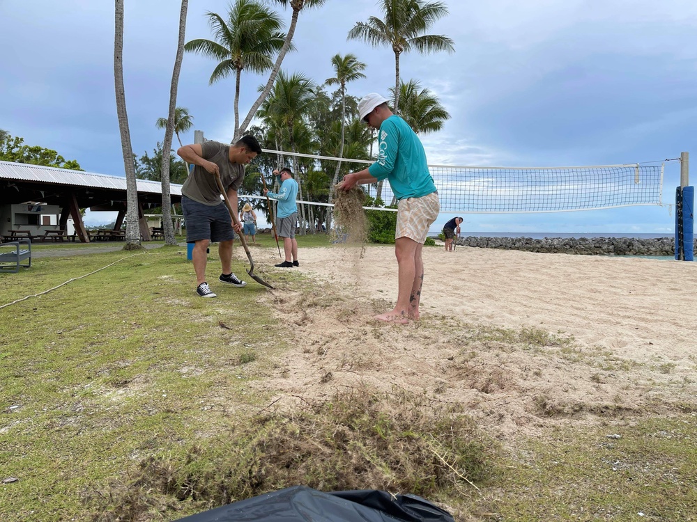 US Navy Seabees assigned to NMCB-5 volunteer in Marshall Islands