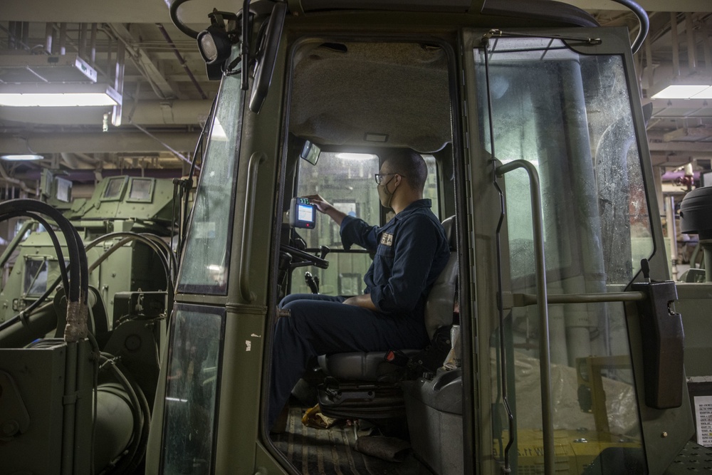 11th MEU, CLB 11 conducts vehicle checks