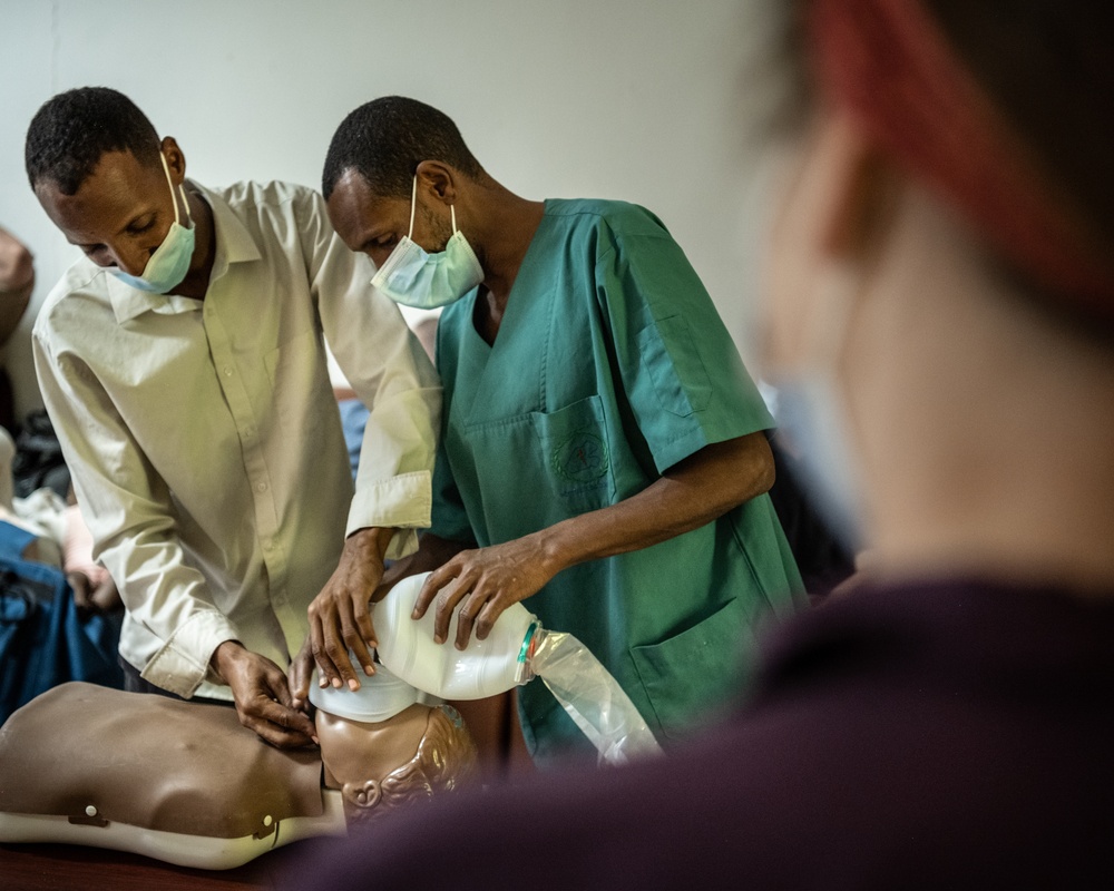 U.S. Army Civil Affairs Soldiers exchange CPR best practices with Djiboutian healthcare providers