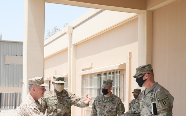 CENTCOM tours SIA facilities