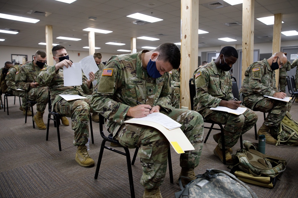 Army Reservists Mobilize at Camp Shelby