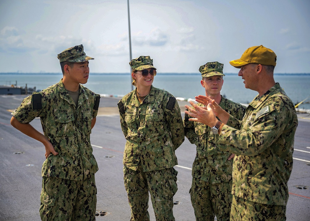 Inaugural Information Warfare Cruise Allows Midshipmen to Deep Dive on a Career as an Information Warfighter