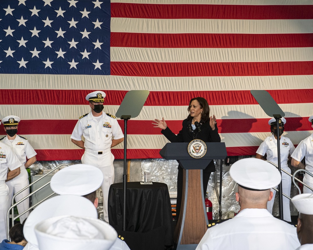 Vice President Harris visits USS Tulsa (LCS 16) in Singapore