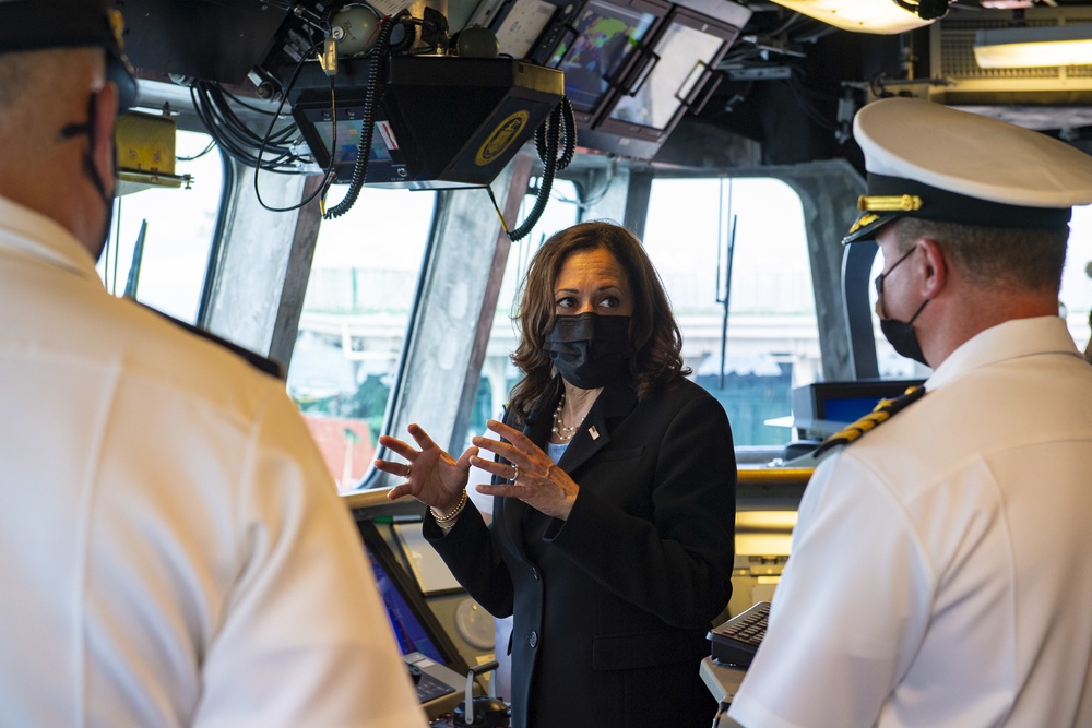 Vice President Harris visits USS Tulsa (LCS 16) in Singapore