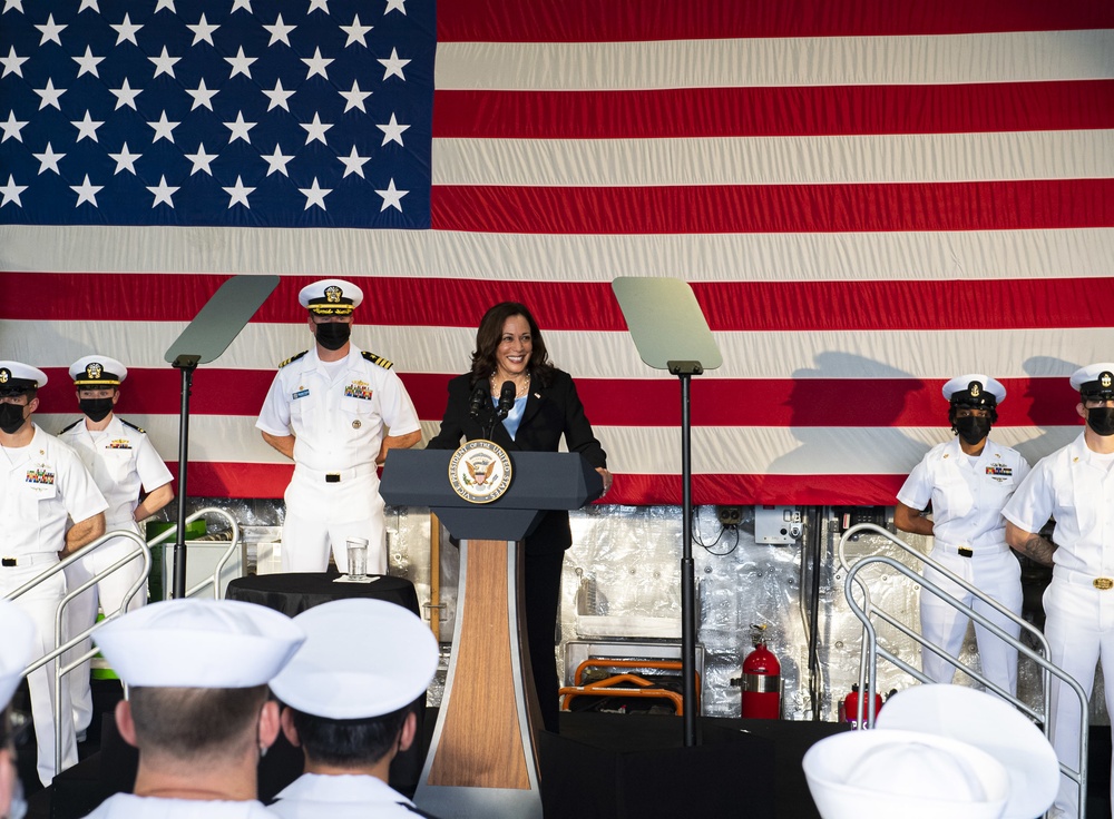 Vice President Harris visits USS Tulsa (LCS 16) in Singapore