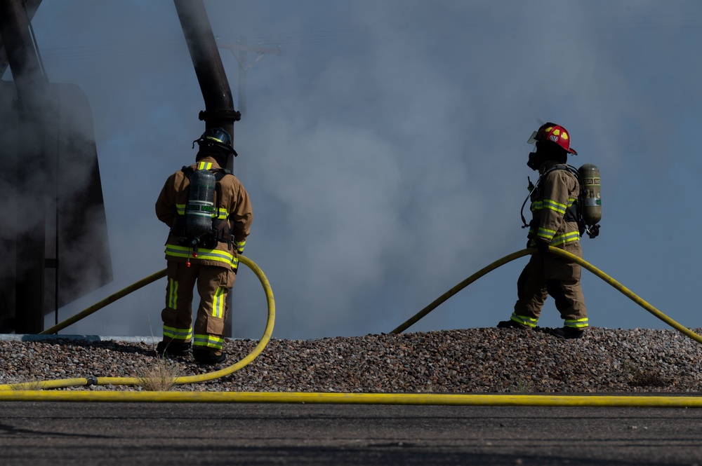 KAFB Fire Department conducts multi-agency live fire training exercise