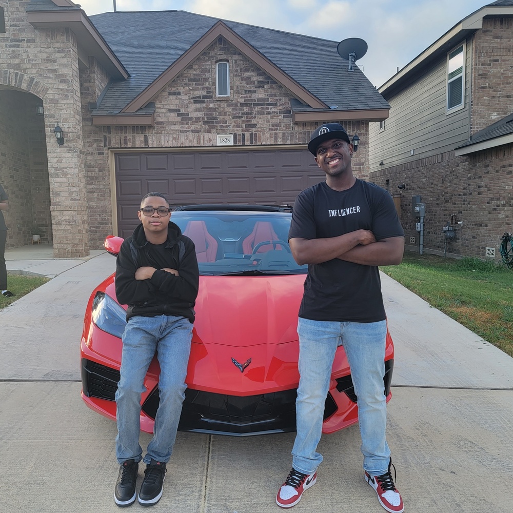 Gunfighter Mentors Local Youth