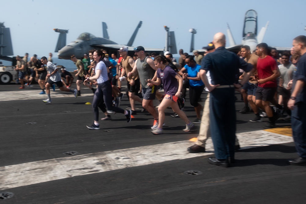 DVIDS - Images - USS Ronald Reagan (CVN 76) Flight Deck 5k [Image 2 of 3]