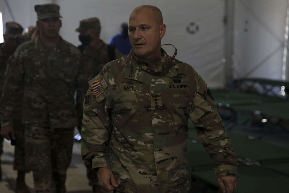 Commanding General of U.S. Army Materials Command Comes to Dona Ana