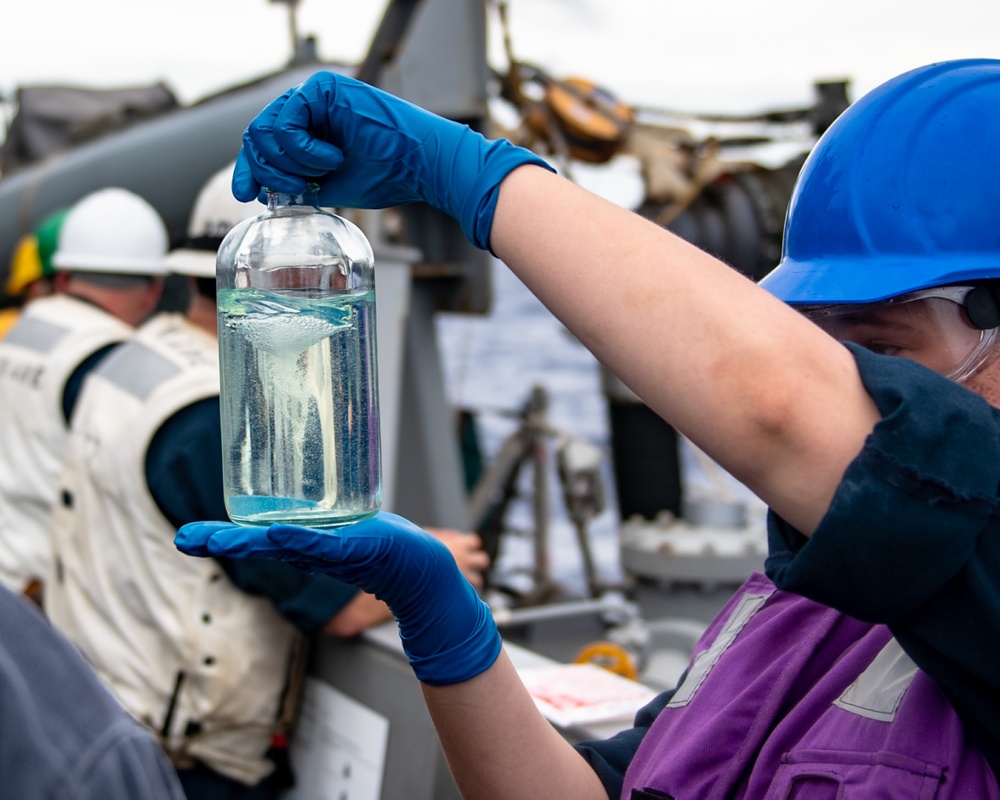 USS O'Kane (DDG 77) Conducts Replenishment-at-Sea