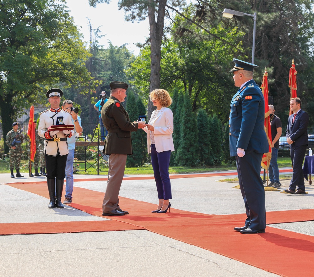 Brigadier General Knight Presents Defense Minister Radmila Shekerinska the Vermont Distinguished Service Medal