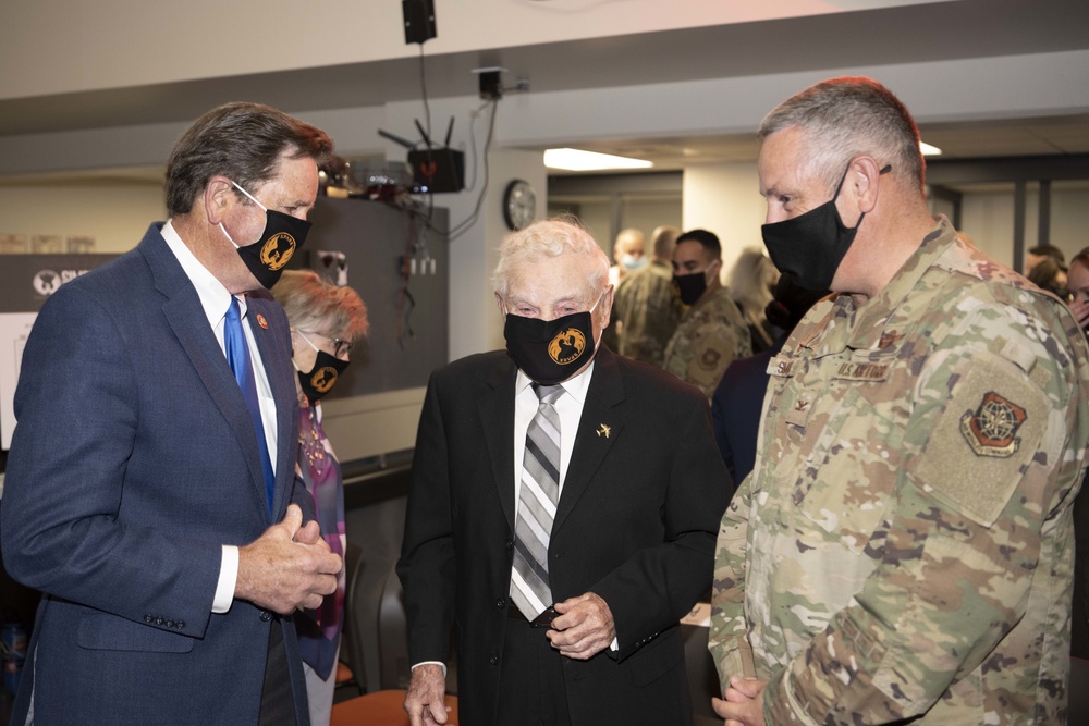 Congressman John Garamendi visits Gonge Innovation Lab