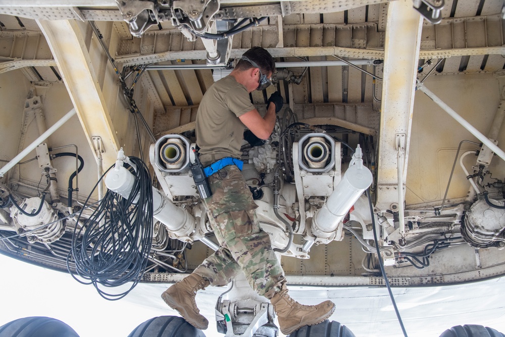 Cargo equipment lift, Travis AFB