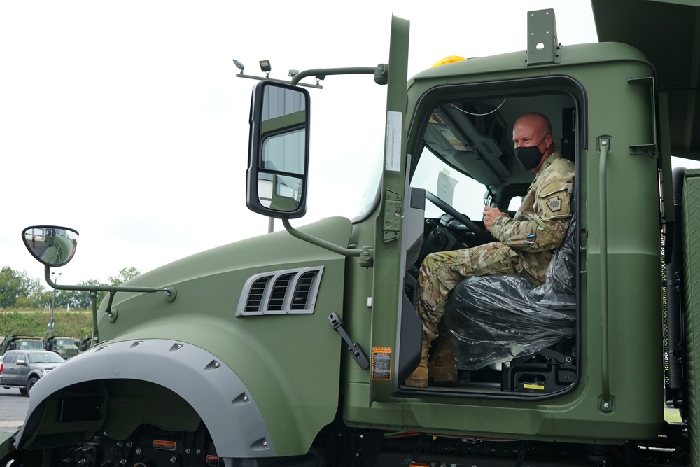 Pa. National Guard leaders visit Mack Defense plant in Allentown