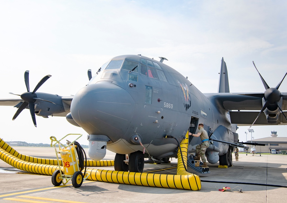Reservists prepare for AC-130J training mission