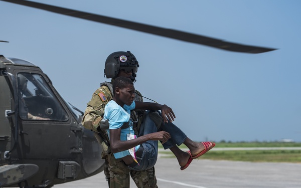 JTF-Bravo's 1-228th aircrew relief efforts continue after earthquake, deliver patients to medical volunteers