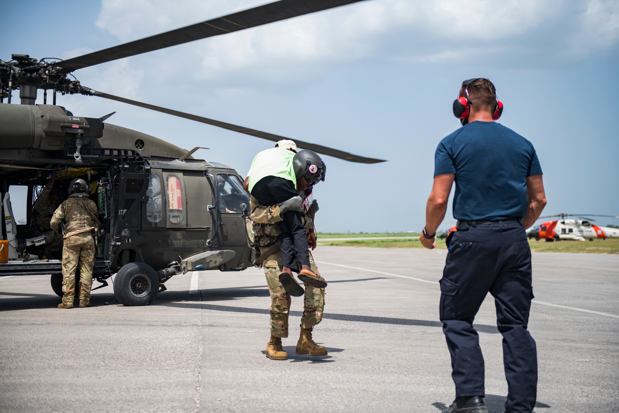 DVIDS Images JTF Bravo s 1 228th aircrew relief efforts