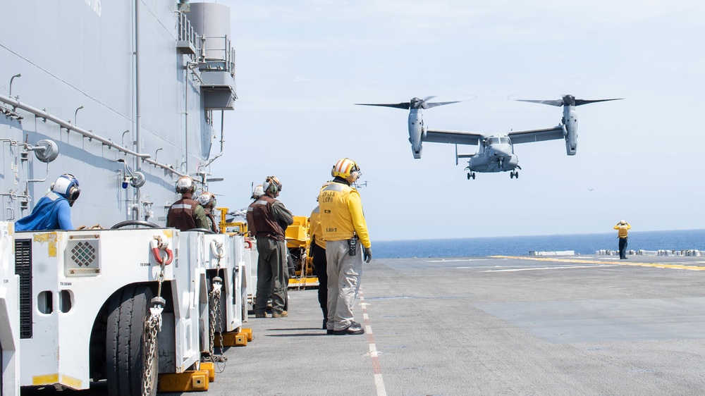 11th MEU arrives on USS ESSEX