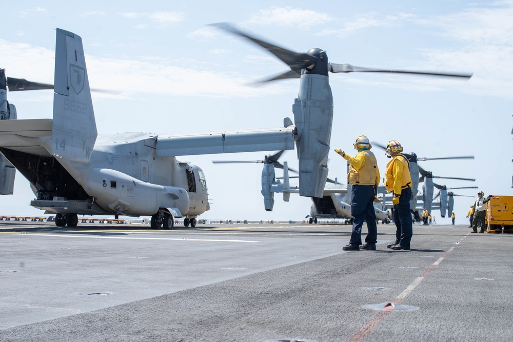 11th MEU arrives on USS ESSEX