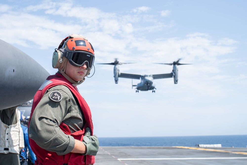 11th MEU arrives on USS ESSEX