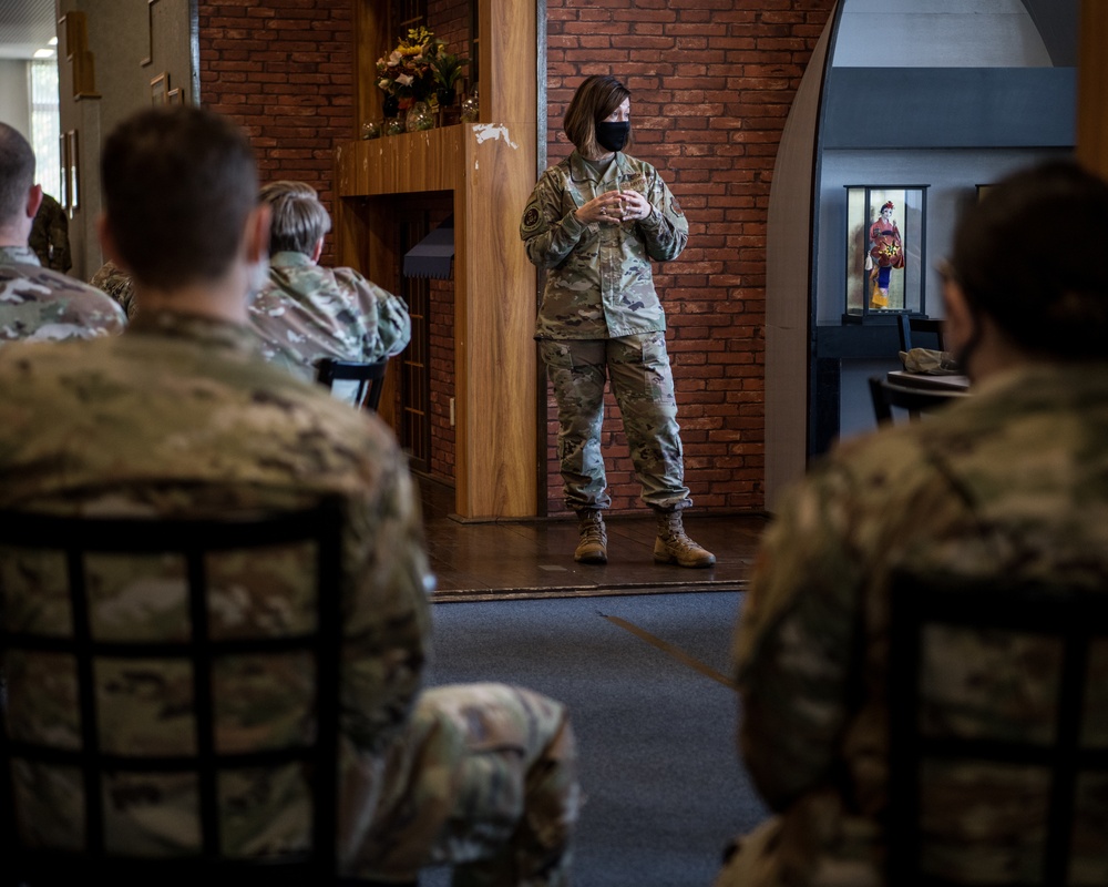 CMSAF Bass visits Kadena