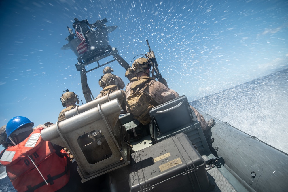 11th MEU ADRD Marines conduct RIB touch-and-go training