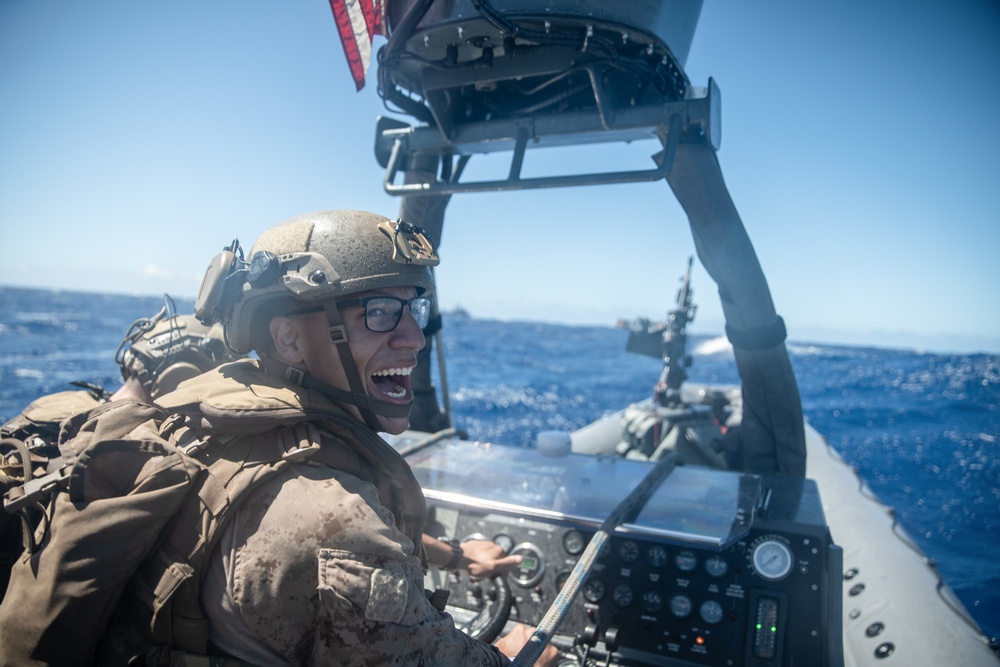 11th MEU ADRD Marines conduct RIB touch-and-go training