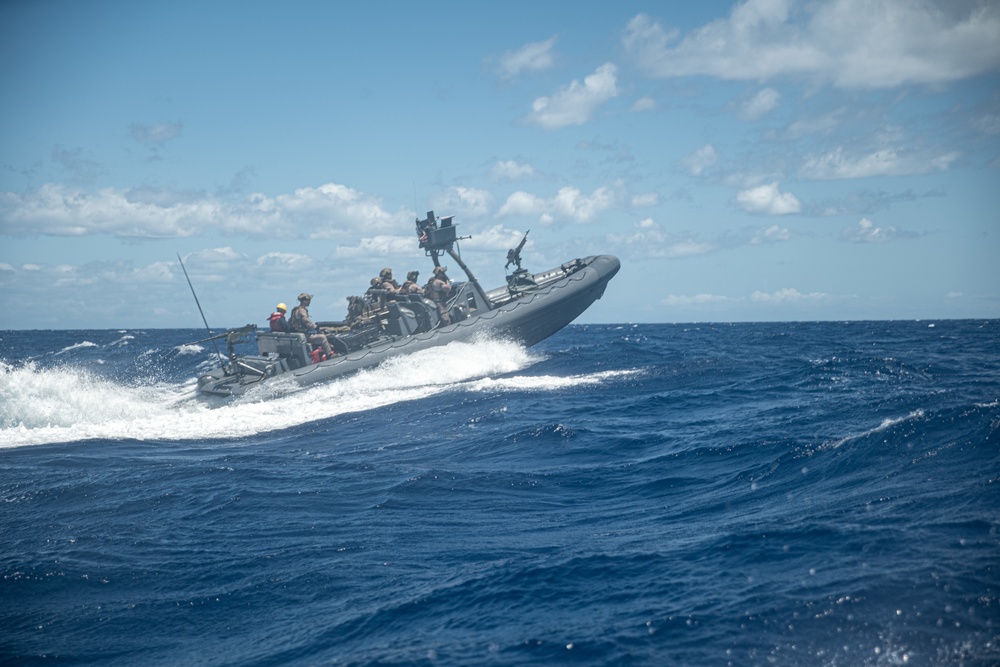 11th MEU ADRD Marines conduct RIB touch-and-go training