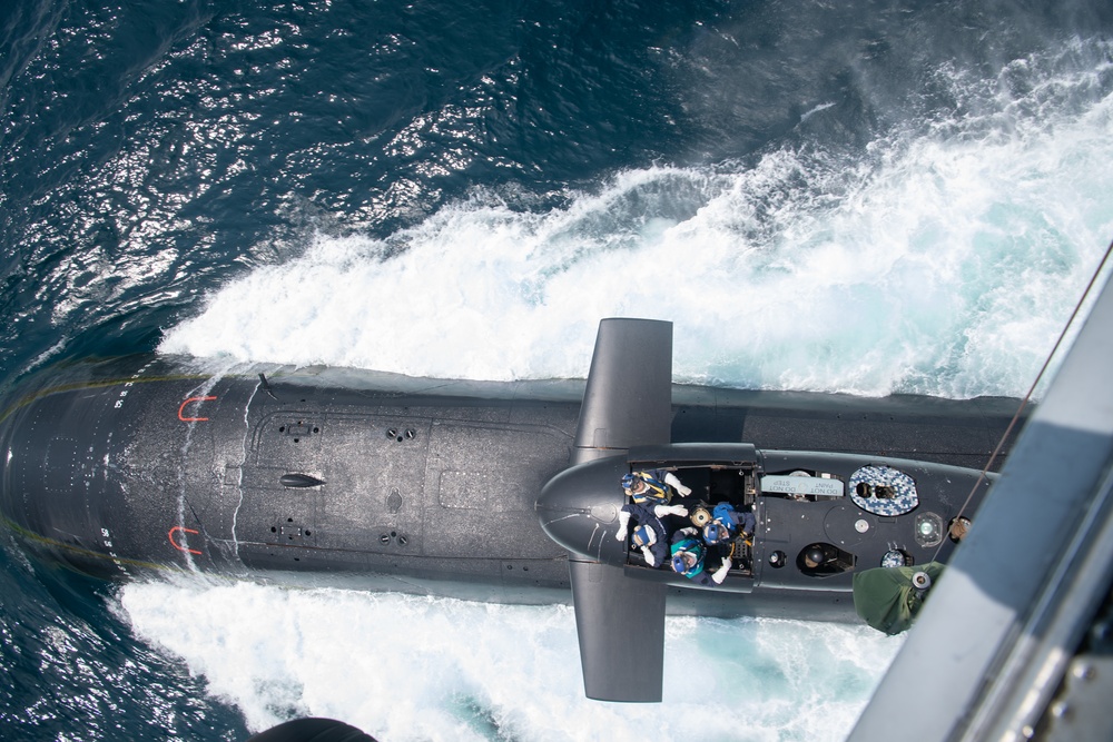 U.S. Naval Air Forces Participates in DESI HOISTEX with International Partner Chile