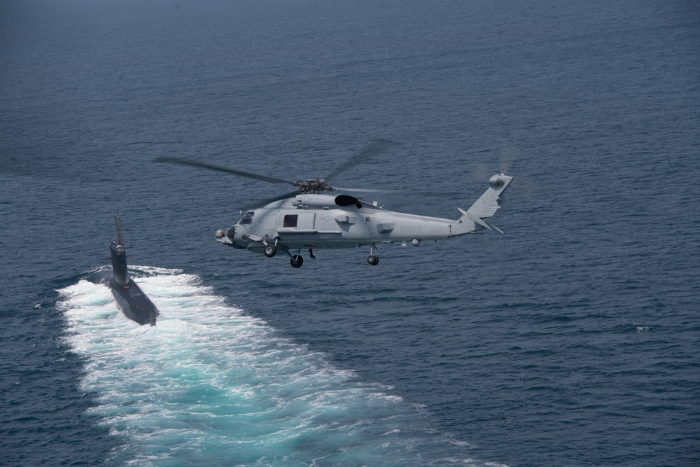 U.S. Naval Air Forces Participates in DESI HOISTEX with International Partner Chile