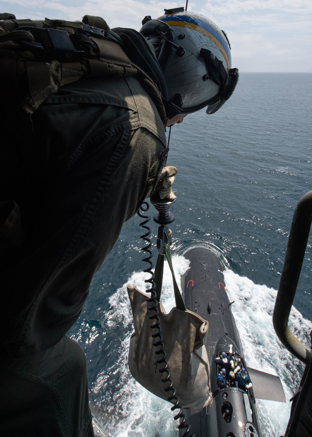 U.S. Naval Air Forces Participates in DESI HOISTEX with International Partner Chile